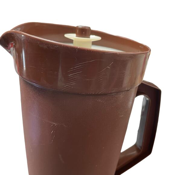 Tupperware 800 802 2 Qt Pitcher Push Button Seal Lid Juice Tea Retro Vintage - Picture 3 of 13